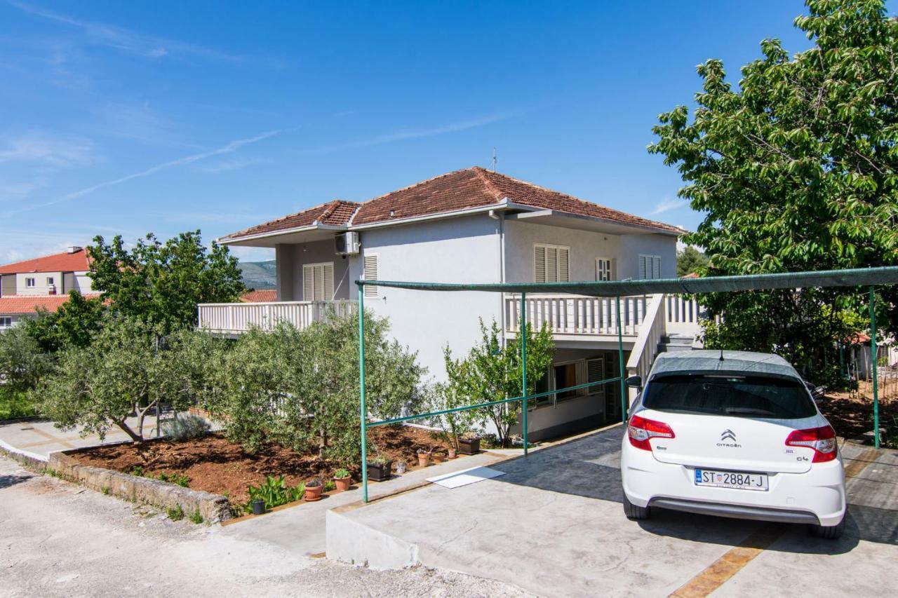 Flora Apartment Trogir Ngoại thất bức ảnh