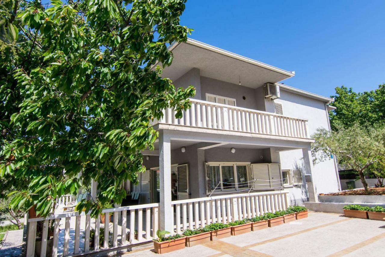 Flora Apartment Trogir Ngoại thất bức ảnh